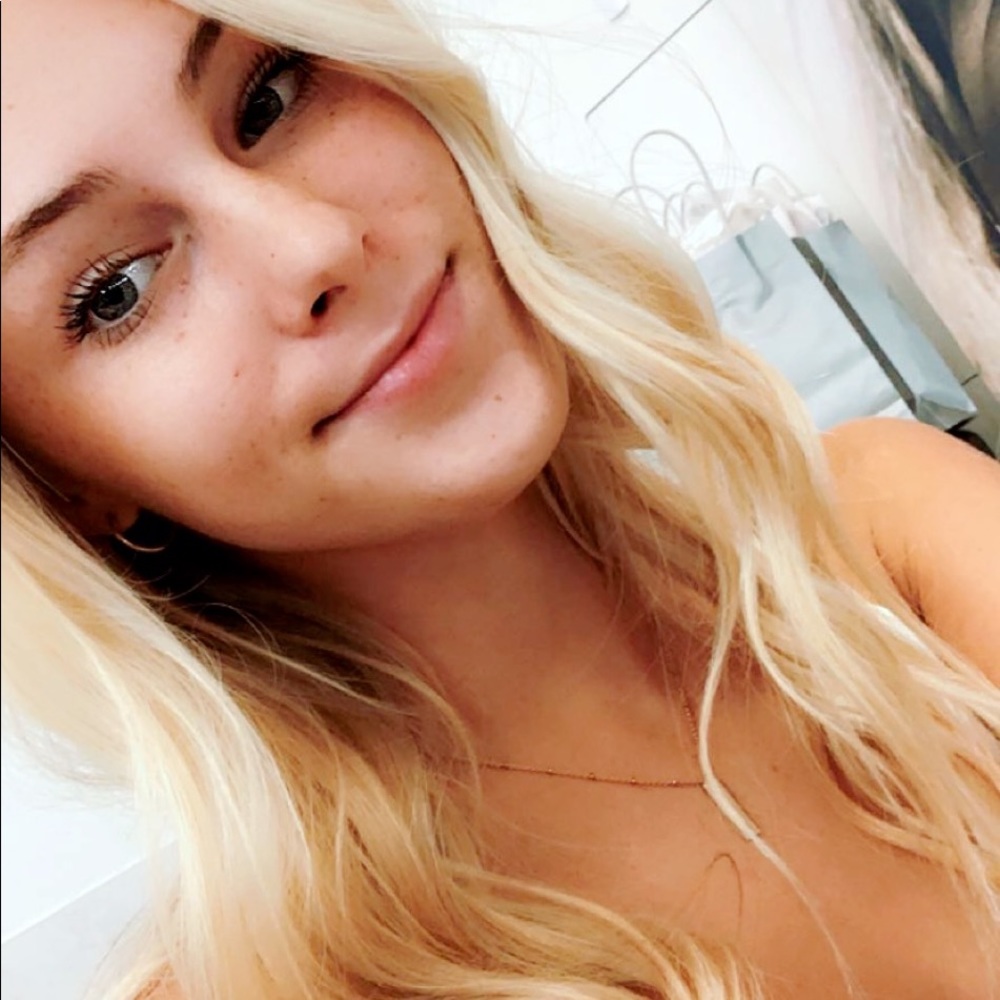 Meet your Posher, Amanda